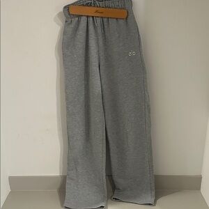 ALO Accolade Straight Leg Sweatpants